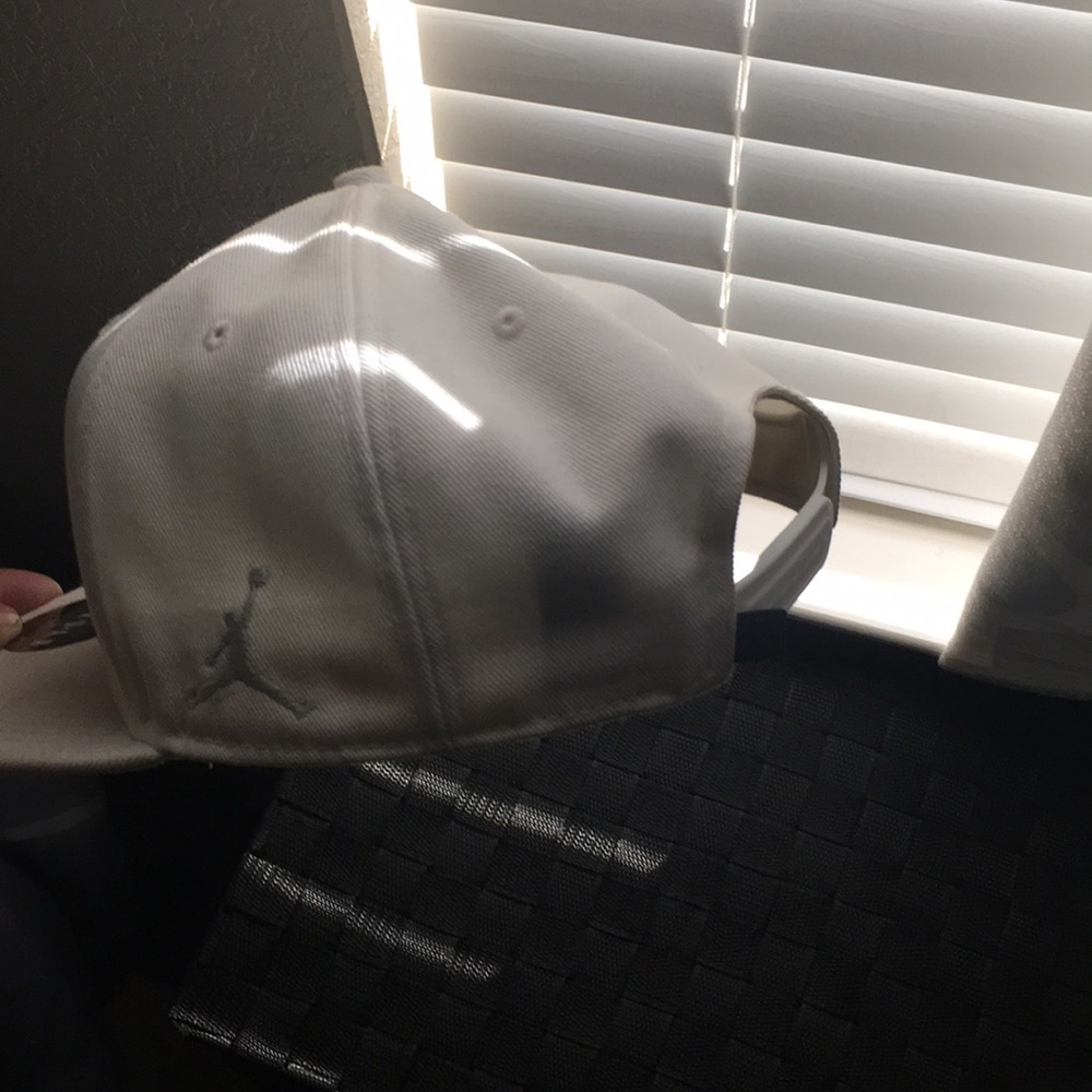 Jordan hat - Picture 2 of 2
